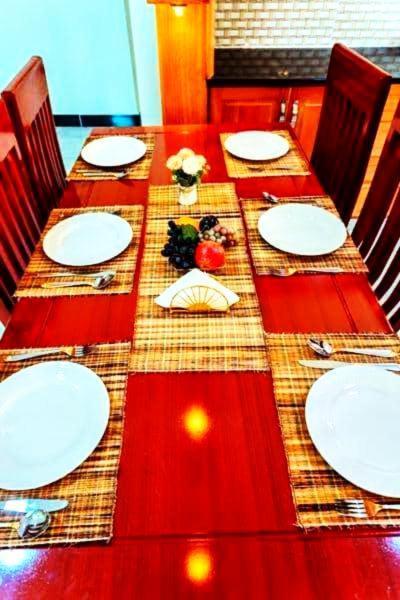 Safi House Bed and Breakfast Boma la Ngombe Exteriör bild