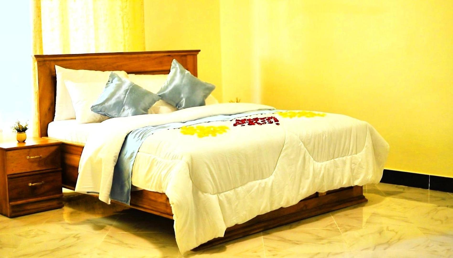 Safi House Bed and Breakfast Boma la Ngombe Exteriör bild